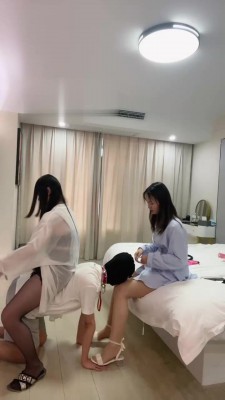 图片[4]-【惠娘娘&00后叶娘S】打耳光 吐口水 鞭打 踩踏（双视角）bf18232-绳艺资料库