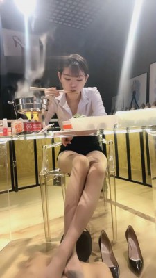 图片[2]-【宇婉莹】伺候模特吃海底捞 G-210829-6-绳艺资料库