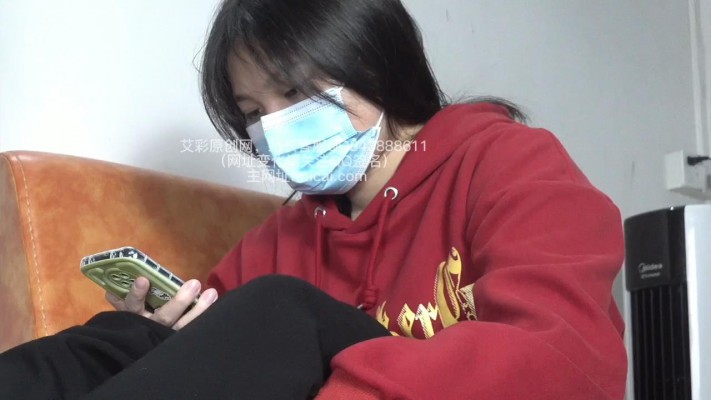 图片[2]-【樱女王】樱女王同桌丹丹享受脚奴的舔脚服务，非常享受！YC-221216-3-绳艺资料库