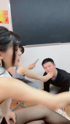 图片[7]-【伊晨S】剧情腿绞-麻辣女教师和校花玩哭男同学【三视角版】 bf26740-绳艺资料库